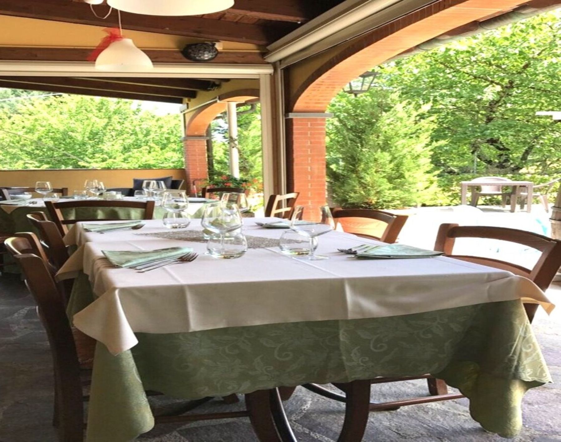 Restaurant_Monti-di-Villa (1)